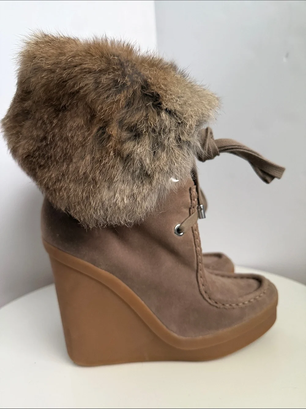 Coach Scout Sahara Suede Wedge Boots Fold Over Rabbit Fur Cuff Lace Up Moc-Toe
